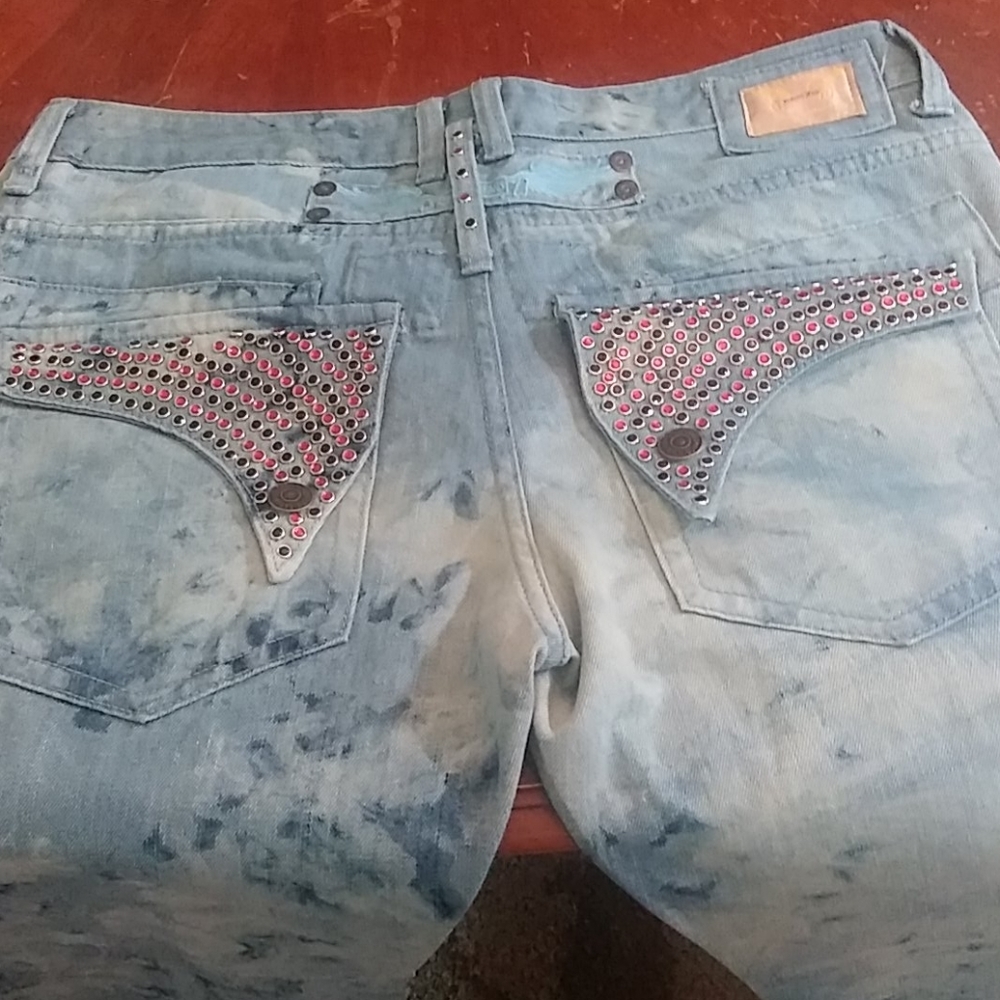 New. Never worn Robin jeans